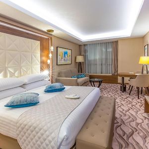 Az Hotels Grand Oran